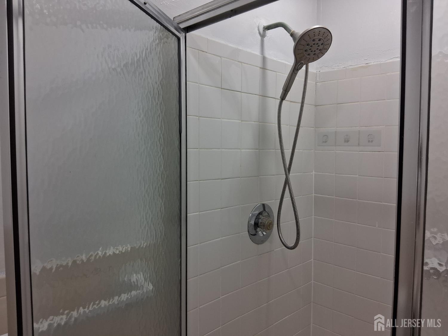 1203 Edison Glen Terrace Edison NJ 08837