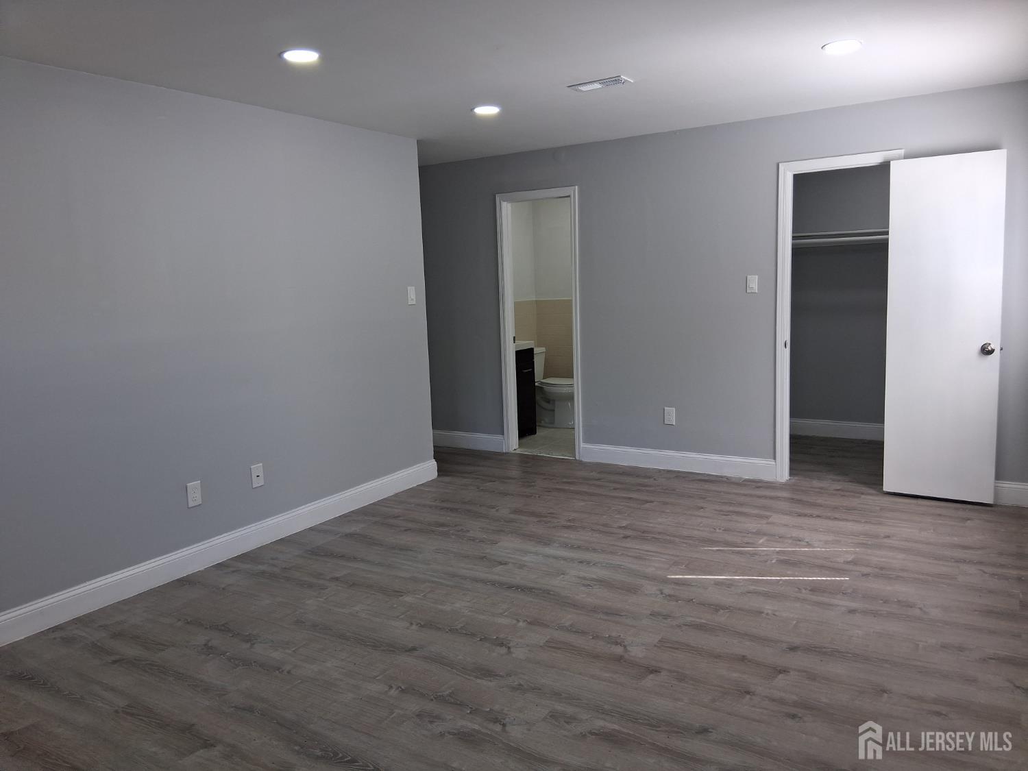 1203 Edison Glen Terrace Edison NJ 08837