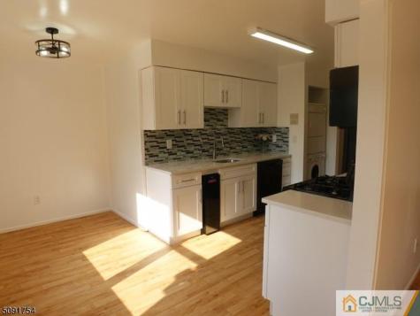 340 Sharon Garden Court Woodbridge Proper NJ 07095