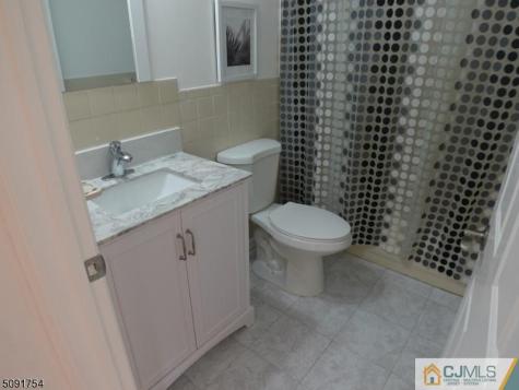 340 Sharon Garden Court Woodbridge Proper NJ 07095