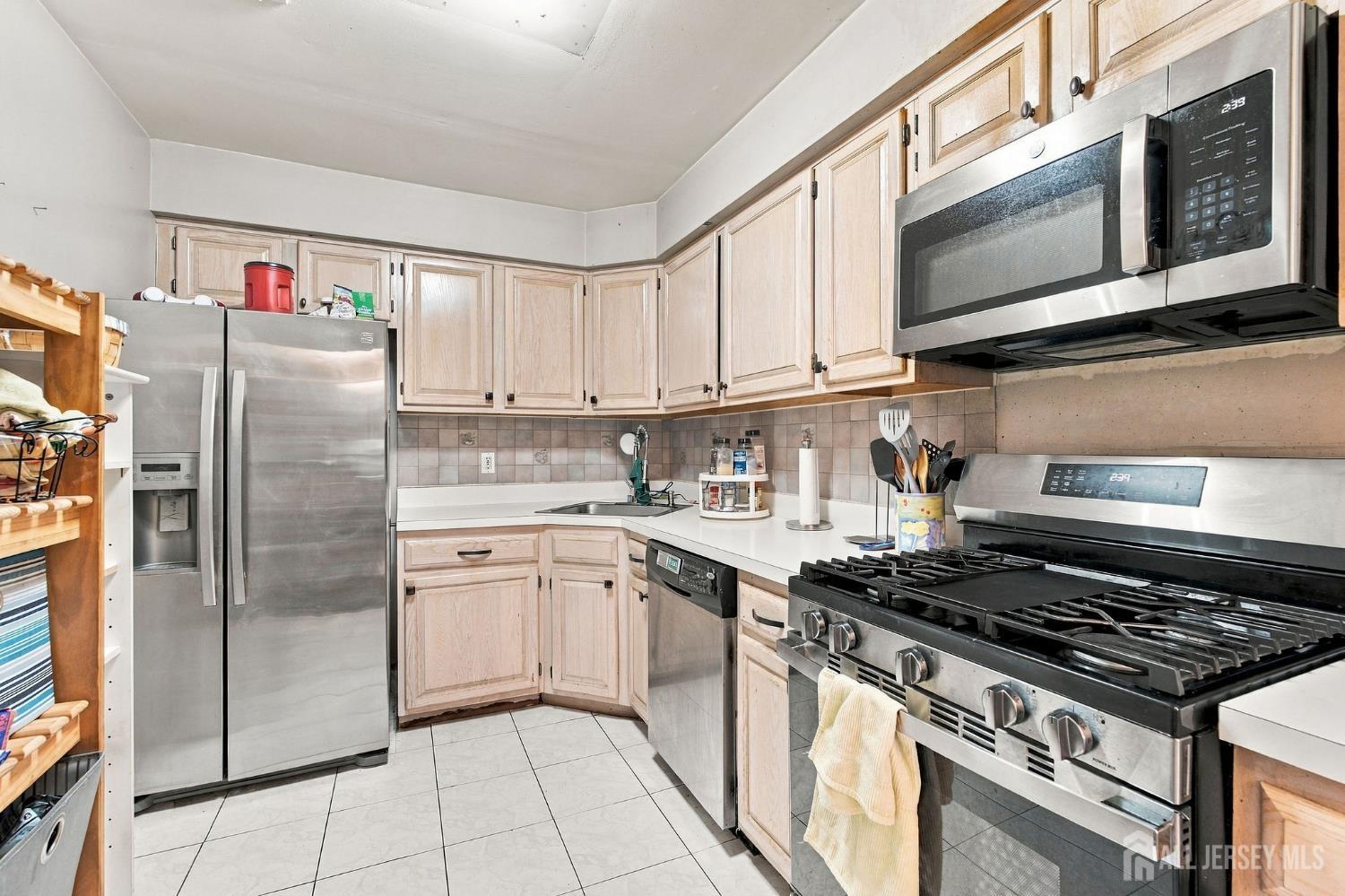 606 Jesse Way Piscataway NJ 08854