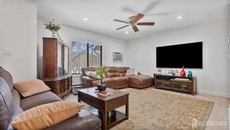 225 Medford Court Manalapan NJ 07726