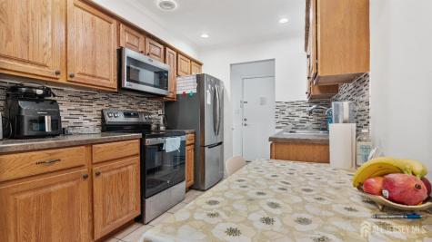 225 Medford Court Manalapan NJ 07726