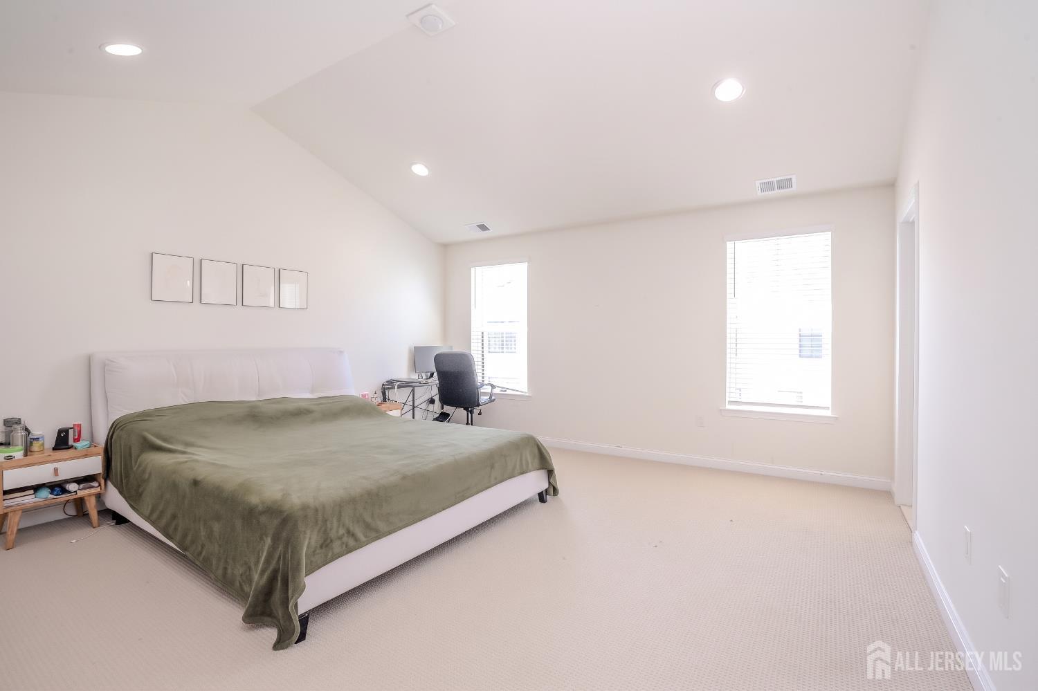 15 Clover Lane Monroe NJ 08831