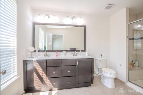 15 Clover Lane Monroe NJ 08831