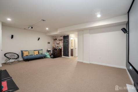15 Clover Lane Monroe NJ 08831