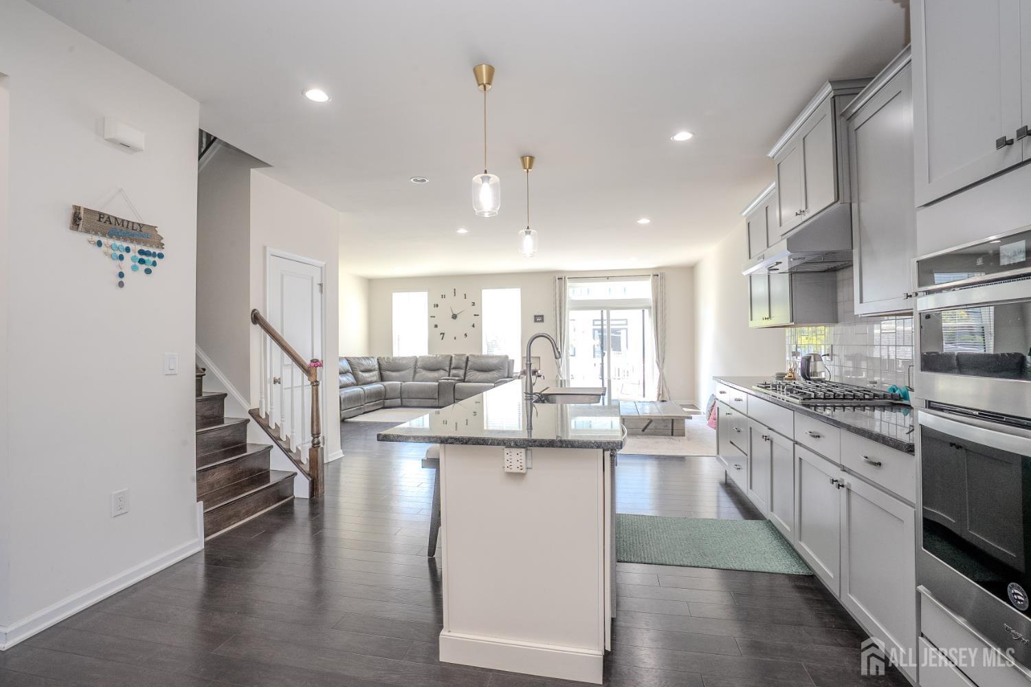 15 Clover Lane Monroe NJ 08831