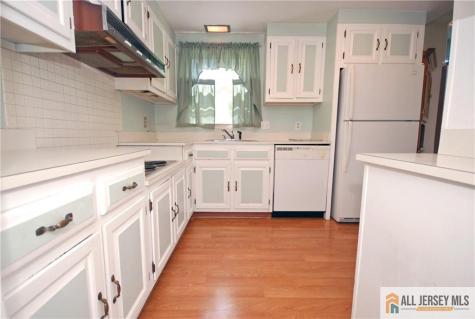 220 Manchester Lane Monroe NJ 08831