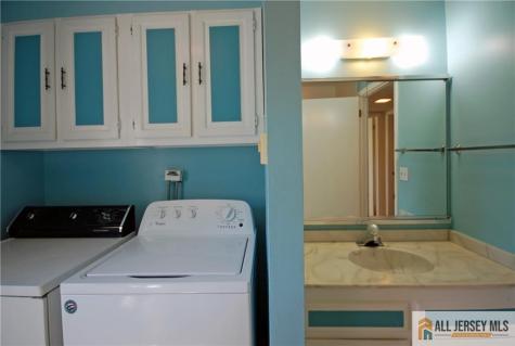 220 Manchester Lane Monroe NJ 08831