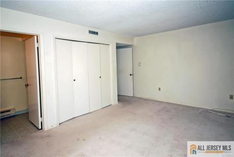 220 Manchester Lane Monroe NJ 08831