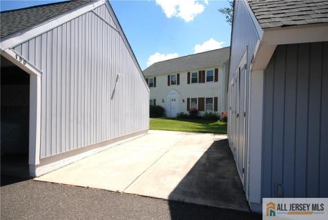 220 Manchester Lane Monroe NJ 08831