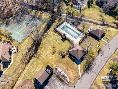 133 Oakmont Court Edison NJ 08820