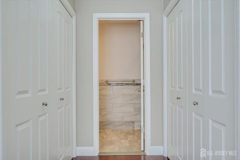 133 Oakmont Court Edison NJ 08820