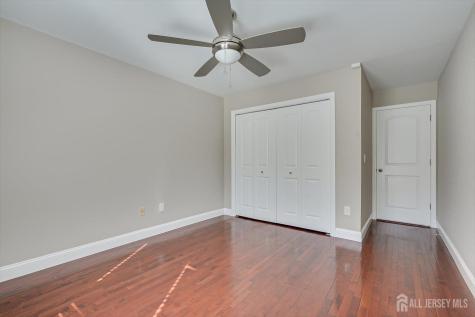 133 Oakmont Court Edison NJ 08820