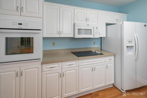 2033 Windrow Drive Middlesex NJ 08540