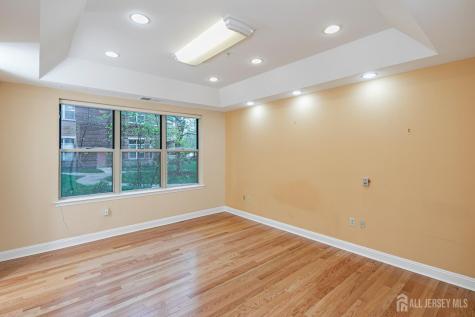 2033 Windrow Drive Middlesex NJ 08540