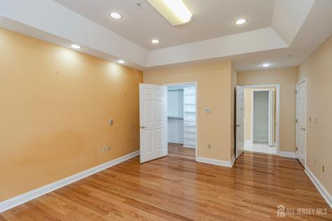 2033 Windrow Drive Middlesex NJ 08540
