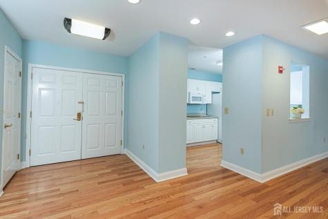2033 Windrow Drive Middlesex NJ 08540