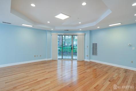 2033 Windrow Drive Middlesex NJ 08540