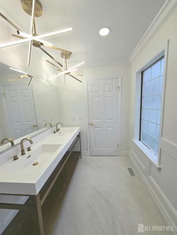 28 Rothwell Drive Monroe NJ 08831