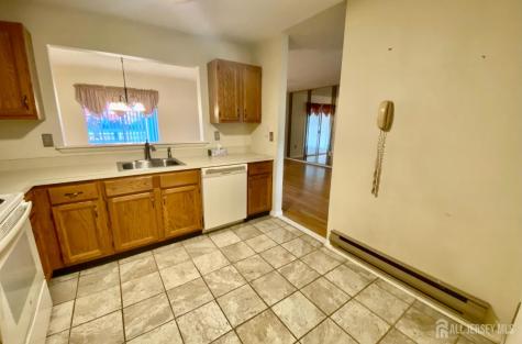 614 Lemington Plaza Monroe NJ 08831
