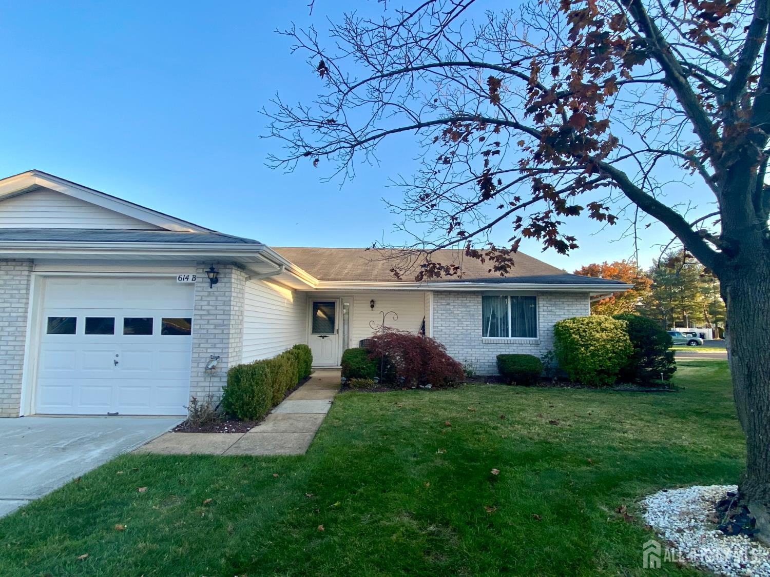 614 Lemington Plaza Monroe NJ 08831