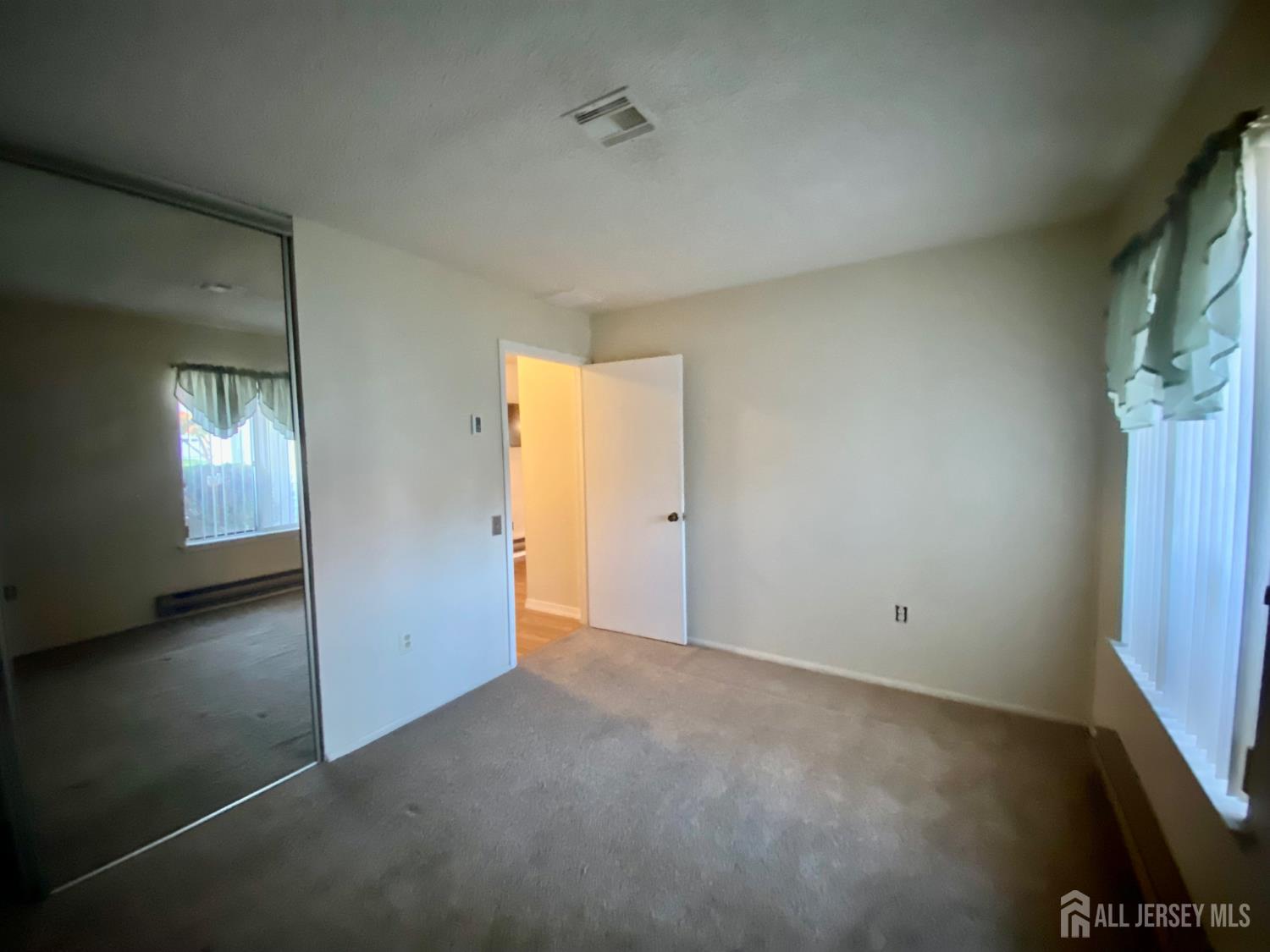 614 Lemington Plaza Monroe NJ 08831