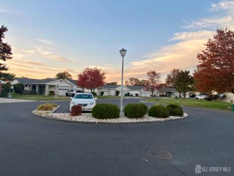 614 Lemington Plaza Monroe NJ 08831