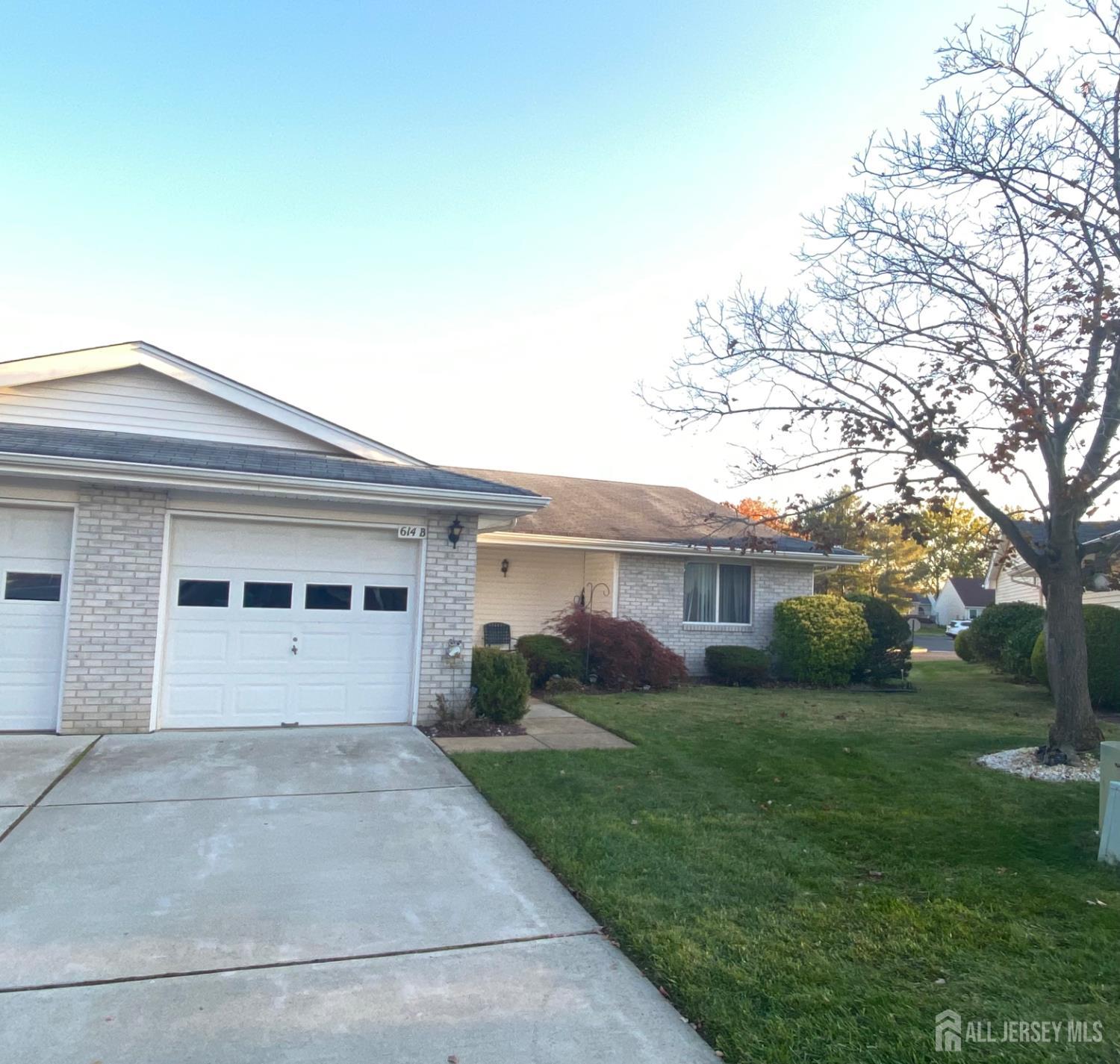 614 Lemington Plaza Monroe NJ 08831