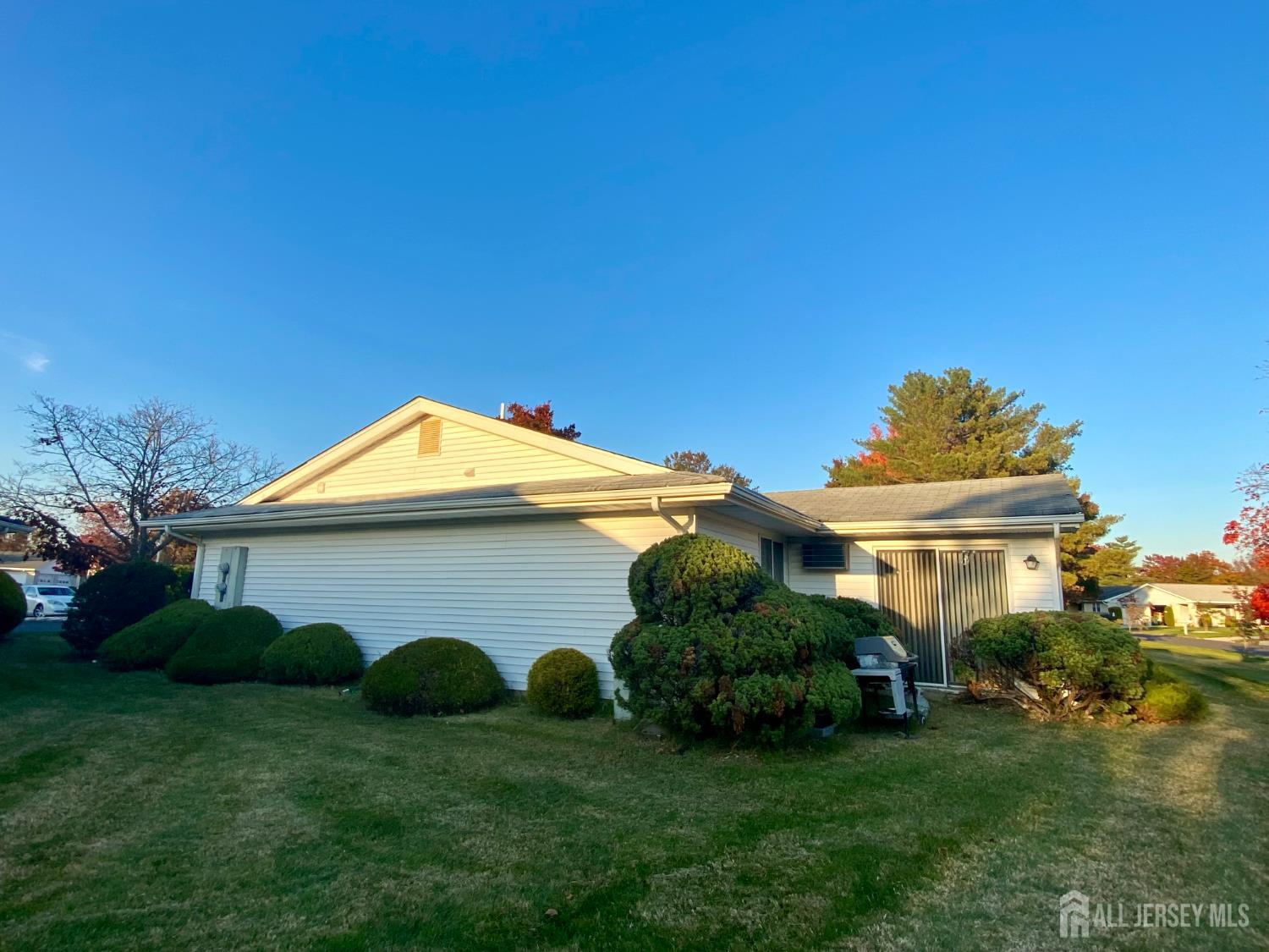 614 Lemington Plaza Monroe NJ 08831