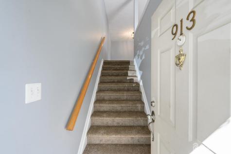 913 Timberbrooke Drive Bedminster NJ 07921