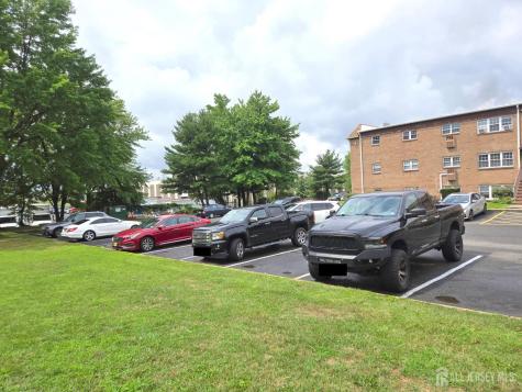 334 College Drive Edison NJ 08817