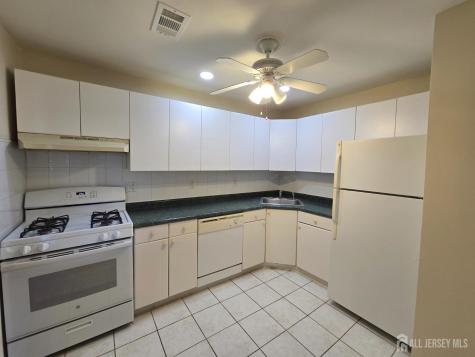 334 College Drive Edison NJ 08817