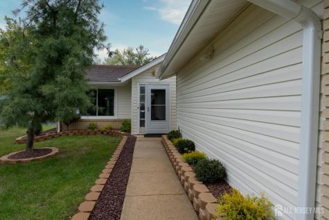 163 Kalmia Plaza Monroe NJ 08831