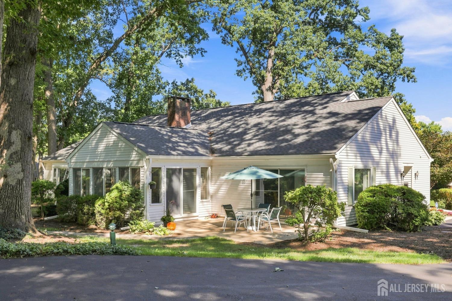 321-A SE Sharon Way SE Monroe NJ 08831