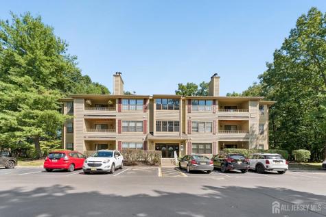 1403 Stoneridge Circle Helmetta NJ 08828