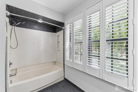 1403 Stoneridge Circle Helmetta NJ 08828
