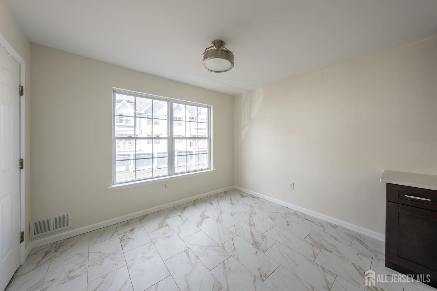 122 Prestwick Way Edison NJ 08820