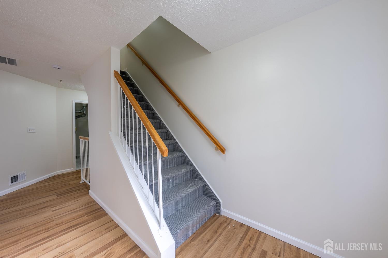 122 Prestwick Way Edison NJ 08820