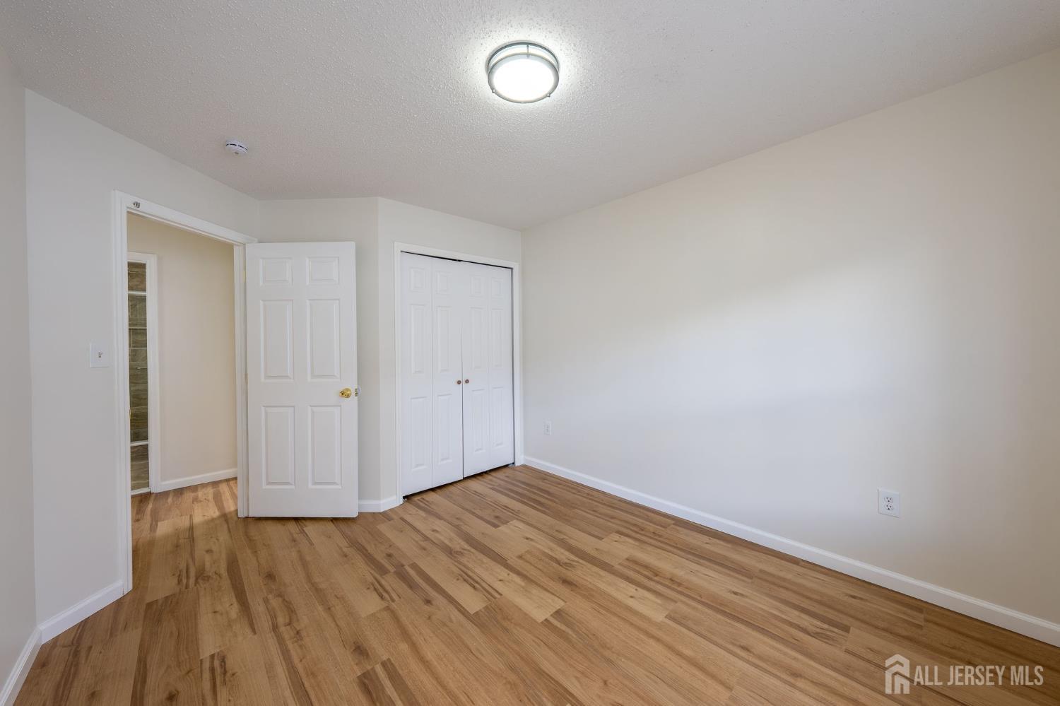 122 Prestwick Way Edison NJ 08820