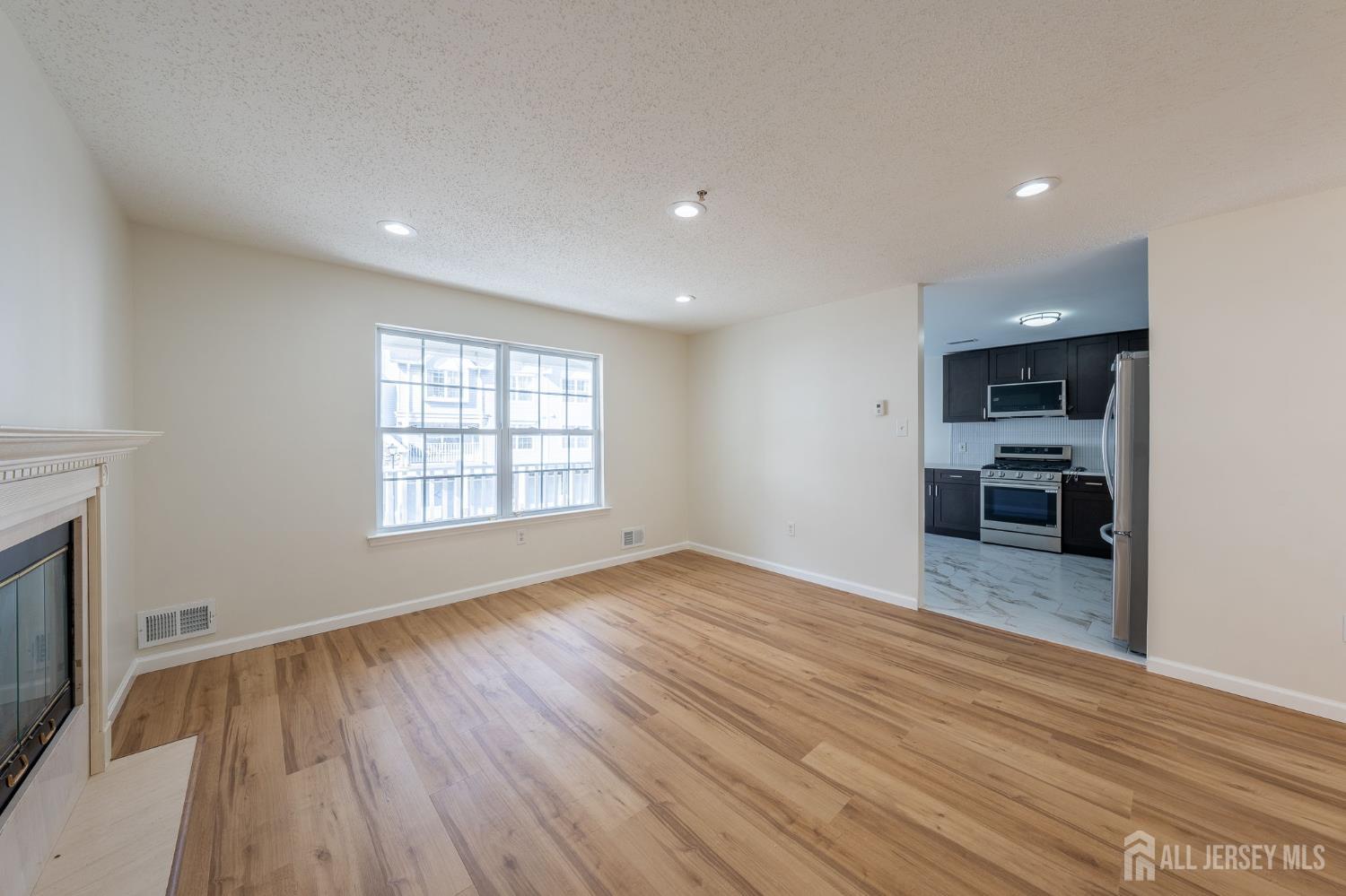 122 Prestwick Way Edison NJ 08820