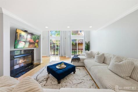 15 Kingsland Circle South Brunswick NJ 08852