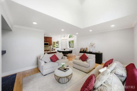 15 Kingsland Circle South Brunswick NJ 08852