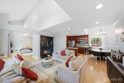 15 Kingsland Circle South Brunswick NJ 08852