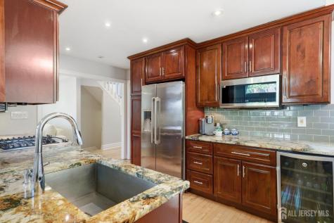 15 Kingsland Circle South Brunswick NJ 08852