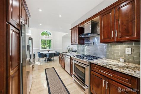15 Kingsland Circle South Brunswick NJ 08852