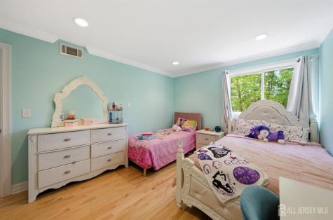 15 Kingsland Circle South Brunswick NJ 08852