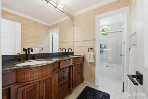 15 Kingsland Circle South Brunswick NJ 08852