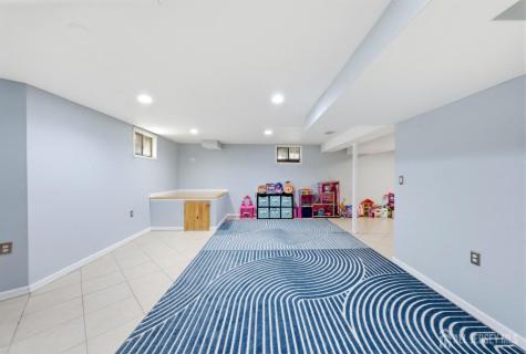 15 Kingsland Circle South Brunswick NJ 08852