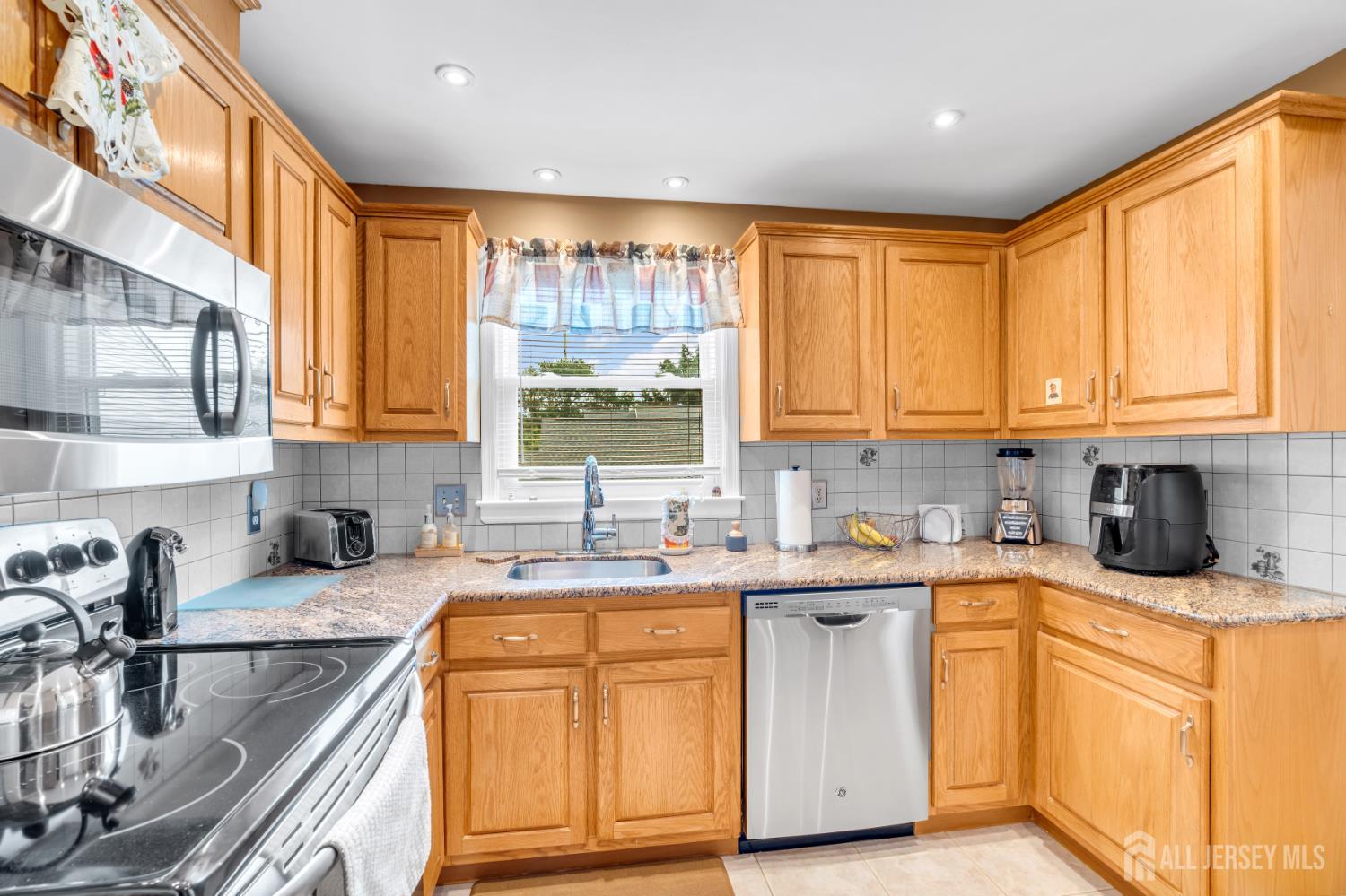194 Madison Lane Monroe NJ 08831